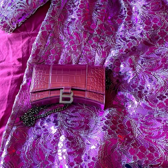 BALENCIAGA LIMITED EDITION!💗pink metallic mini bag - Picture 2 of 3